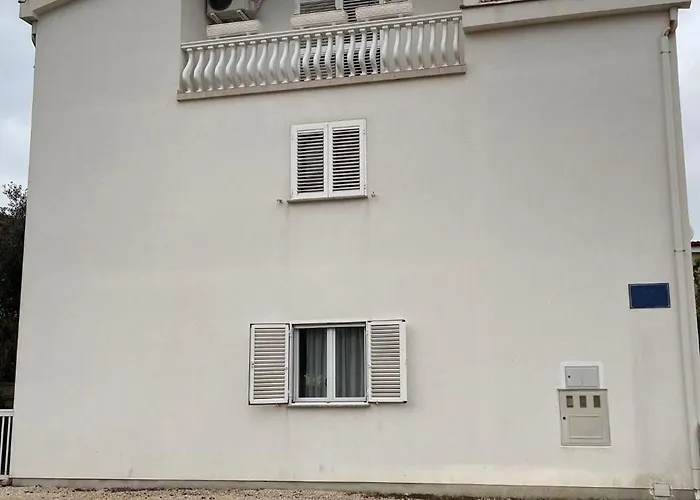 With Parking Space - 24614 شقة *